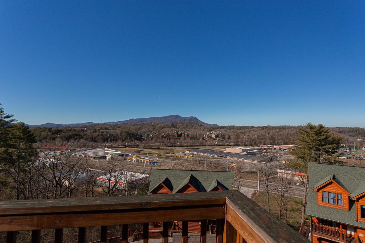 Bear Claw - Bear Claw Retreat In Pigeon Forge! Vila Exterior foto