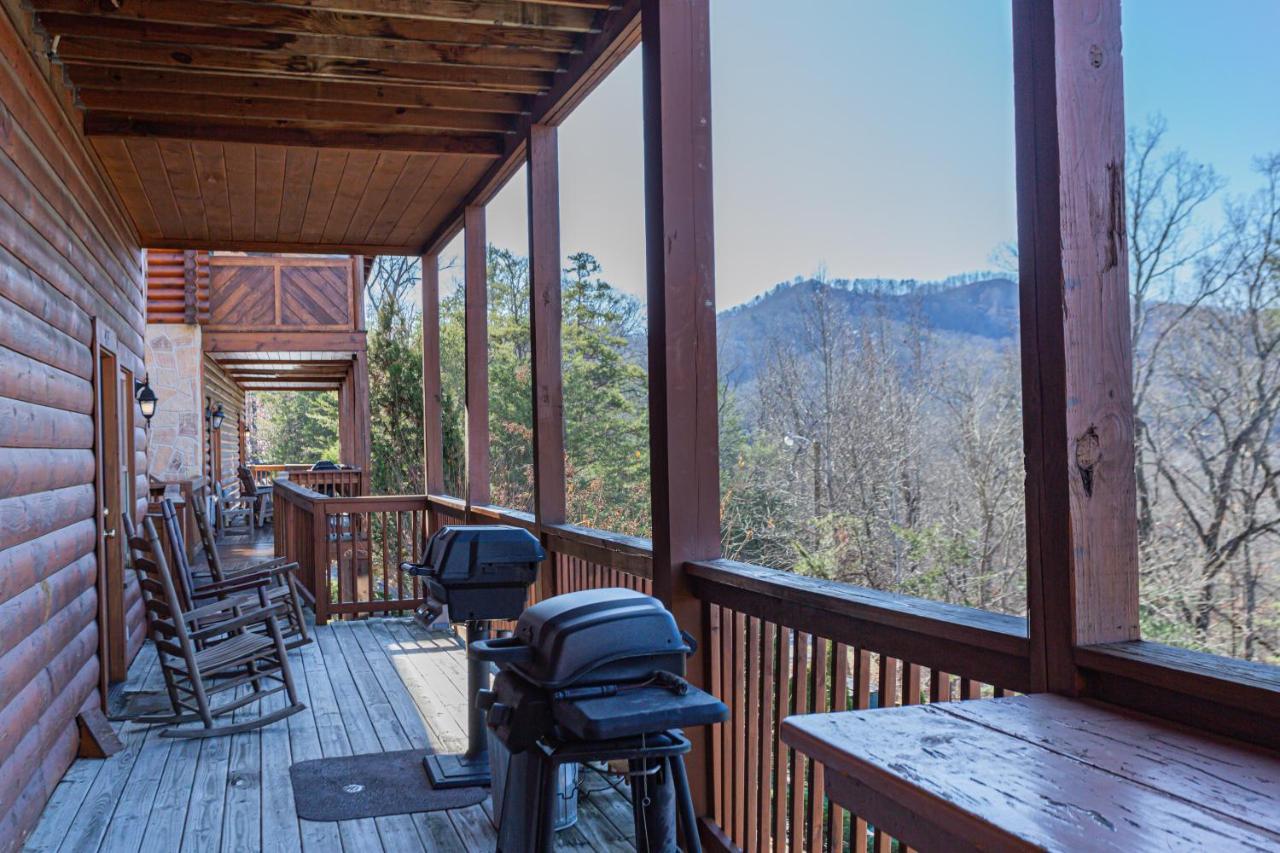 Bear Claw - Bear Claw Retreat In Pigeon Forge! Vila Exterior foto